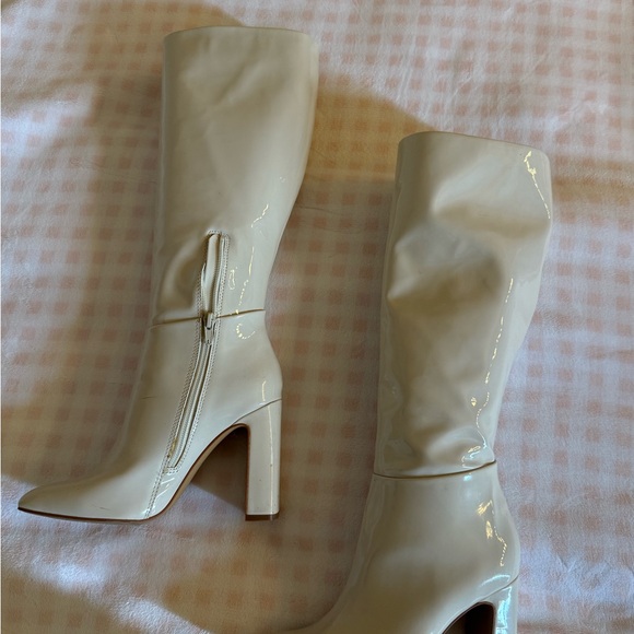 boots - Picture 3 of 3